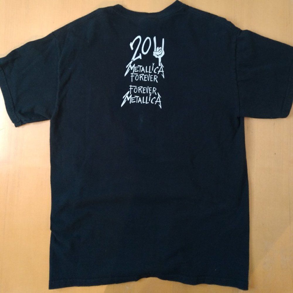 Metallica Fan Club 2011 T-Shirt - Picture 6 of 7
